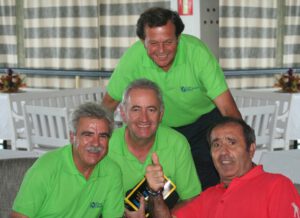 Un observador en el tee. "Un día de golf perfecto"