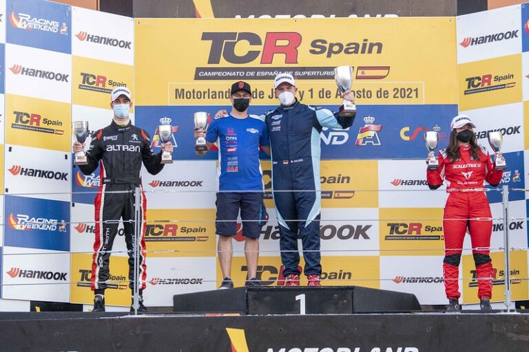 Mike Halder no deja enemigos en Motorland Aragón halder mike - Mike Halder no deja enemigos en Motorland Aragón