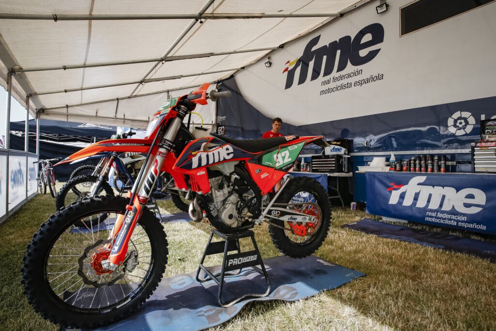 Preparación y logística del Equipo Nacional de Enduro preparaci stica - Preparación y logística del Equipo Nacional de Enduro