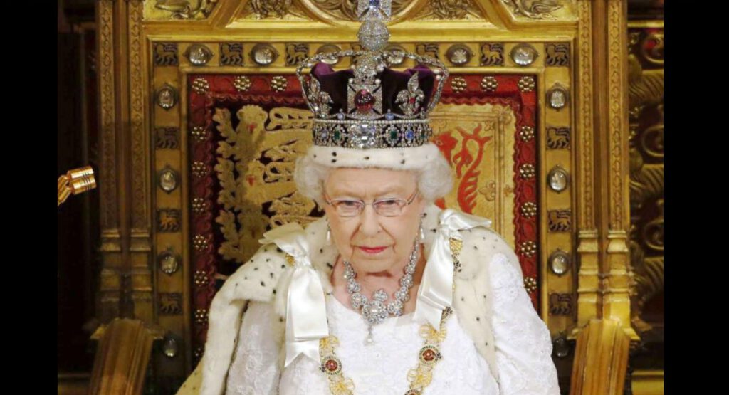 Majestad, ¡cuidado con los doctores de La Corte! prohibir majestad - Majestad, ¡cuidado con los doctores de La Corte!