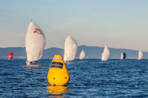 J80, la flota entrenada por el malagueño Carlos Yamas, encara su desenlace en Baiona ;la Liga de Otoño AEDAS Homes