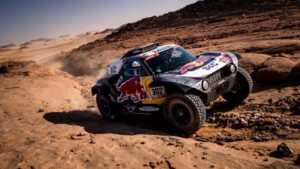 Carlos Sainz pierde más de 2 horas; "comienza el baile"