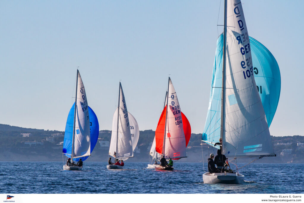 Dragon Winter Series; el escaso viento permitió disputar una única regata en la Bahía de Palma dragon winter - Dragon Winter Series; el escaso viento permitió disputar una única regata en la Bahía de Palma