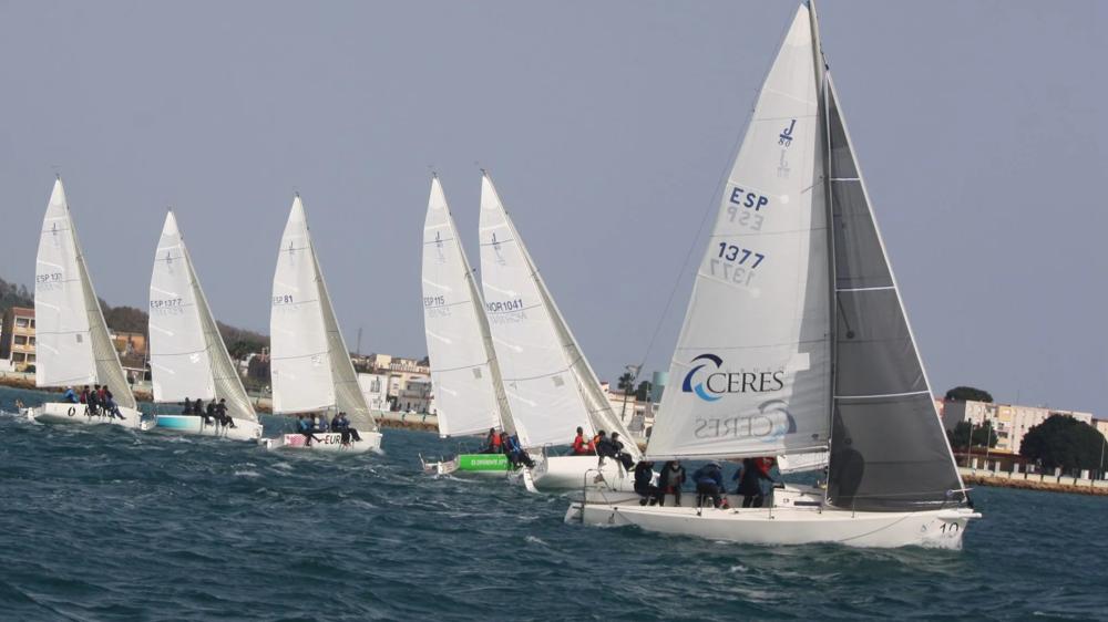 ‘Península’, ‘Alcaidesa Marina’ y ‘Eureka Tech’, primer podio de la nueva temporada en aguas de La Línea nsula' 'alcaidesa - ‘Península’, ‘Alcaidesa Marina’ y ‘Eureka Tech’, primer podio de la nueva temporada en aguas de La Línea