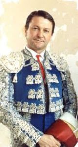 En Marzo pero de 1986, Manolo Montoliú, con gran ilusión cambia la Plata por el Oro