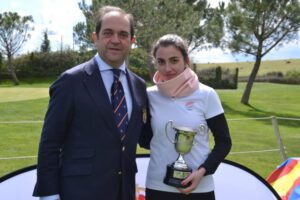 Vence Nuria Bertrán en el Campeonato de España Femenino de Pitch & Putt