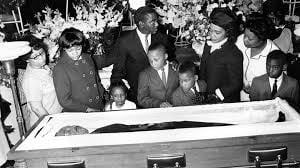 Asesinan a Martin Luther King en Memphis, Tennesse…