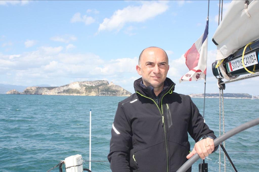 Italian Simone Camba is the 46th skipper to enter the Global Solo Challenge 2023/2024 - suite informacion