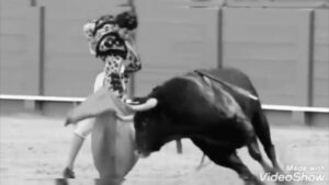 Las dos orejas al de Garcigrande en Sevilla, mejor lo ven