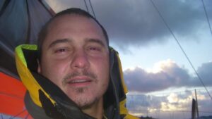 Los efectos del sueño en la navegación en solitario