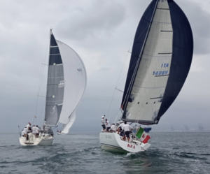 Viento inestable en la 6ª Prueba del Campeonato Interclubs del Estrecho