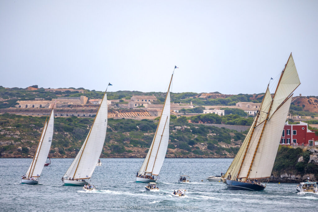 buen viento - Buen viento del norte para el estreno de la Copa del Rey Repsol de Barcos de Época