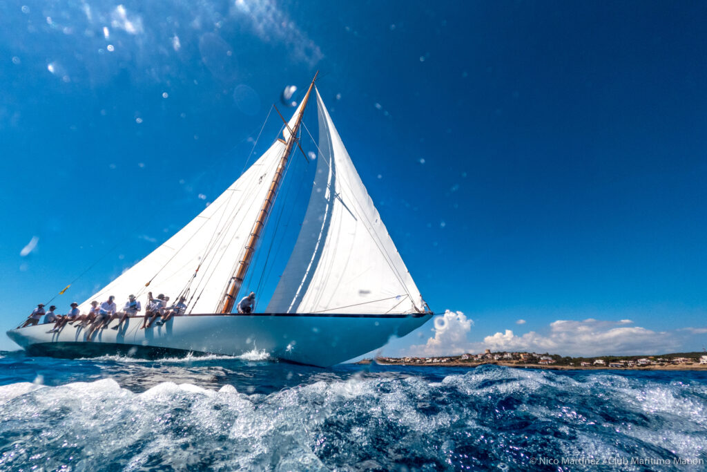 El Giraldilla (1963, Sparkman & Stephens), tercero en la general – Copa del Rey Repsol de Barcos de Epoca copa barcos - El Giraldilla (1963, Sparkman & Stephens), tercero en la general – Copa del Rey Repsol de Barcos de Epoca