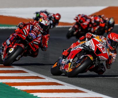 Marc prueba el combustible renovable Repsol prueba marc - Marc prueba el combustible renovable Repsol