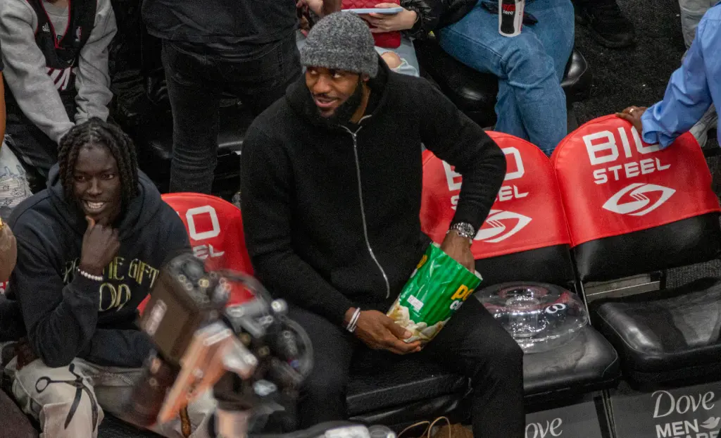 La entrada para ver el récord de LeBron cuesta 30.208 dólares lebron entrada - La entrada para ver el récord de LeBron cuesta 30.208 dólares