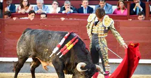 Un gran Juli destaca en una deslucida corrida de La Quinta gran juli - Un gran Juli destaca en una deslucida corrida de La Quinta