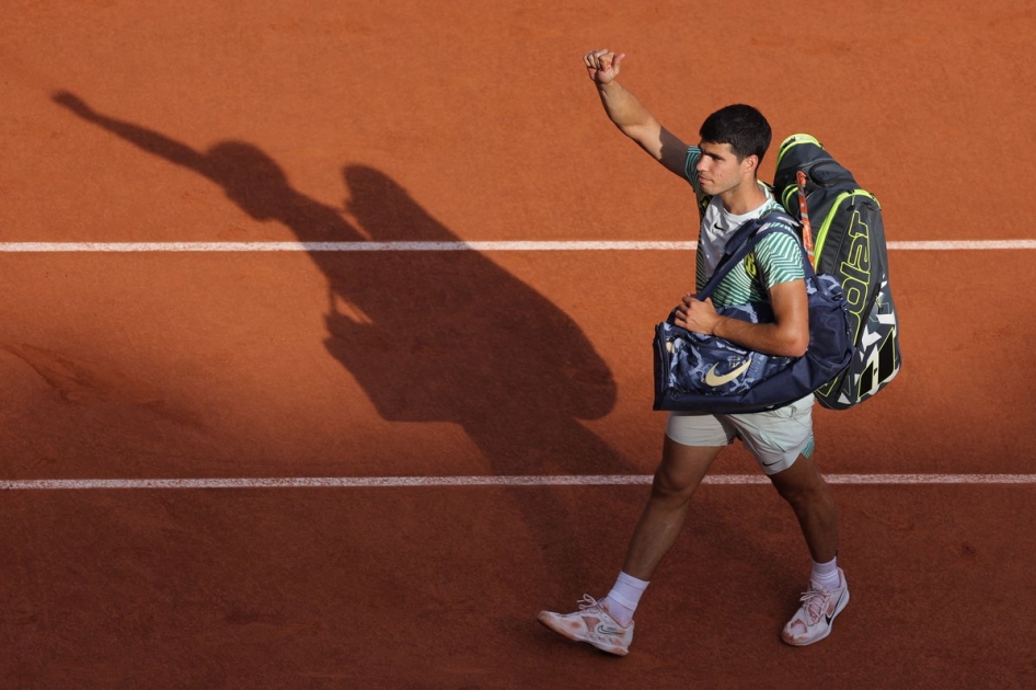 Los calambres impiden a Alcaraz luchar por su primera final de Roland de Garros alcaraz roland - Los calambres impiden a Alcaraz luchar por su primera final de Roland de Garros