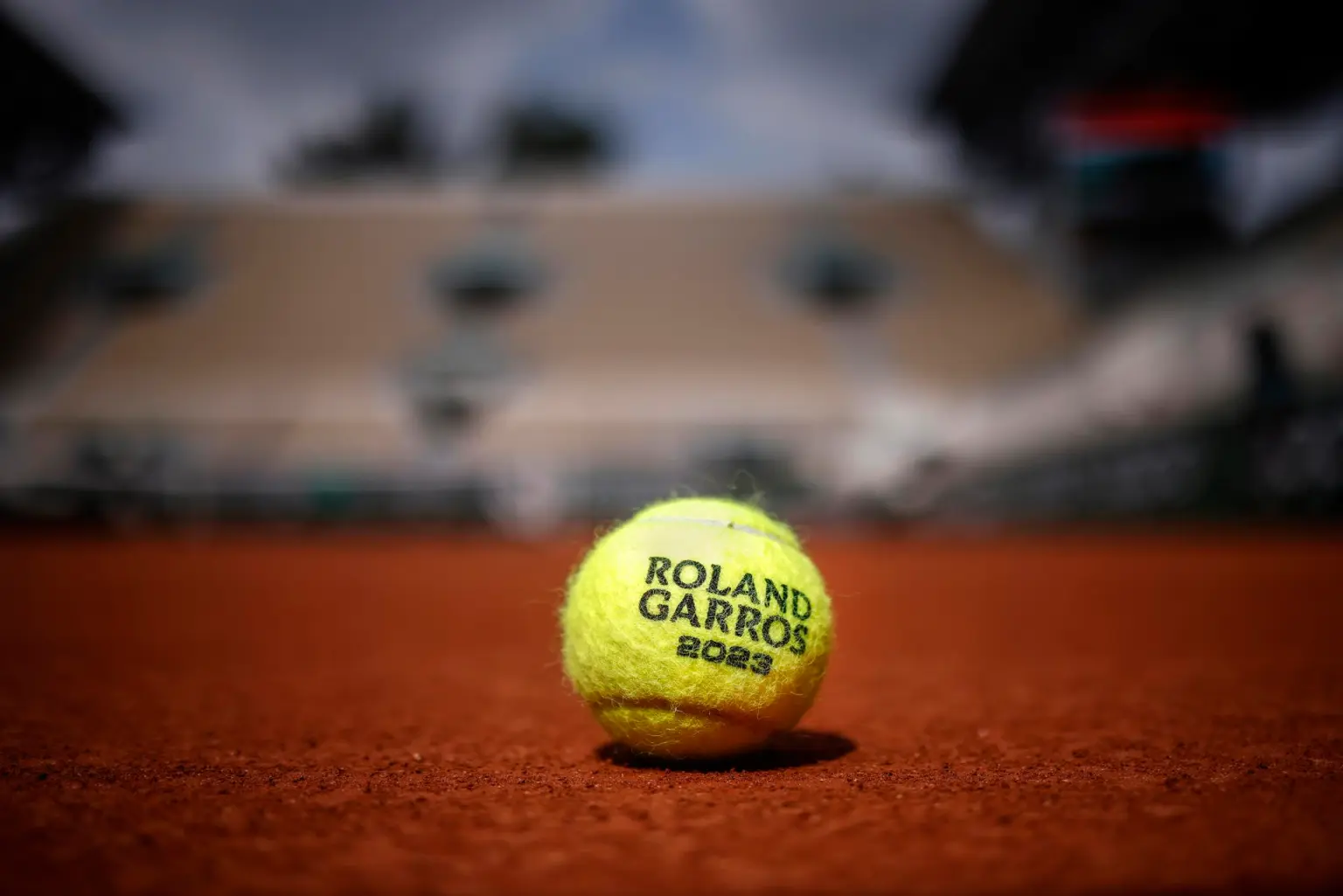 Wilson resta las críticas a sus pelotas de Roland Garros