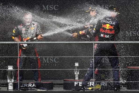 Max Verstappen Imbatible.