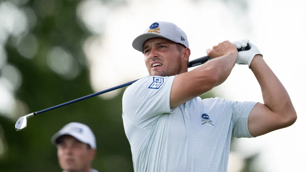 DESPUÉS DE UN ÁGUILA ‘ESTIMULANTE’, BRYSON OBSERVA UNA CARGA DEL DOMINGO EN LA PGA