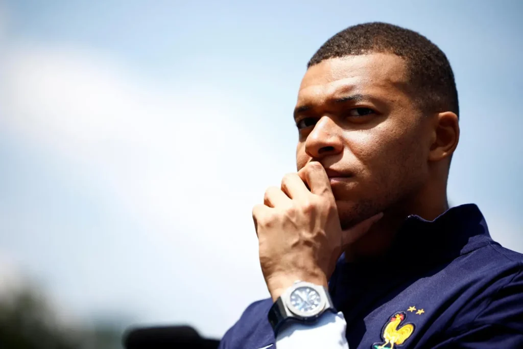 Mbappé, el «lujo a la francesa» mbapp lujo - Mbappé, el «lujo a la francesa»