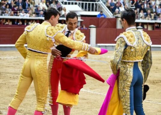 Crónica de una mansada bíblica para paladares selectos nica mansada - Crónica de una mansada bíblica para paladares selectos