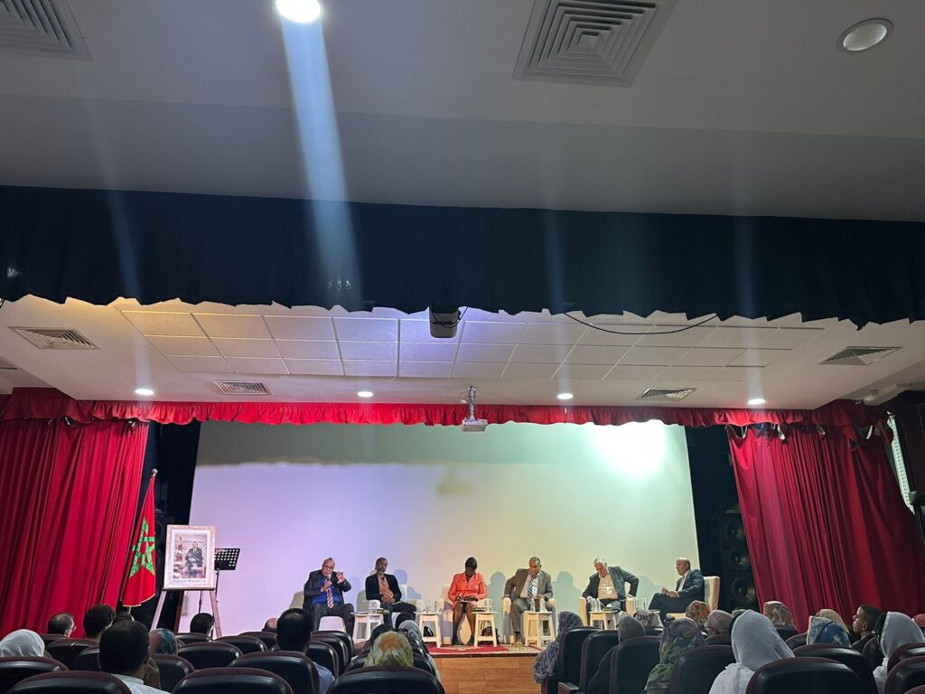 Un encuentro internacional en El Aaiún destaca el papel de la promoción de la sociedad civil africana