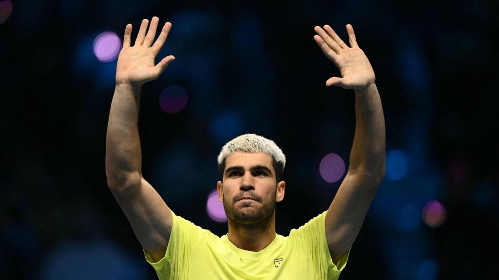 Un brillante Alcaraz acaba por la vía rápida con Auger-Aliassime y buscará ser ‘maestro’ ante Sinner