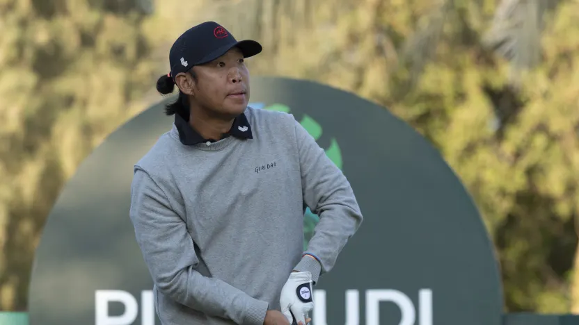 Kim brilla con 64 golpes en la segunda ronda del PIF Saudi International.