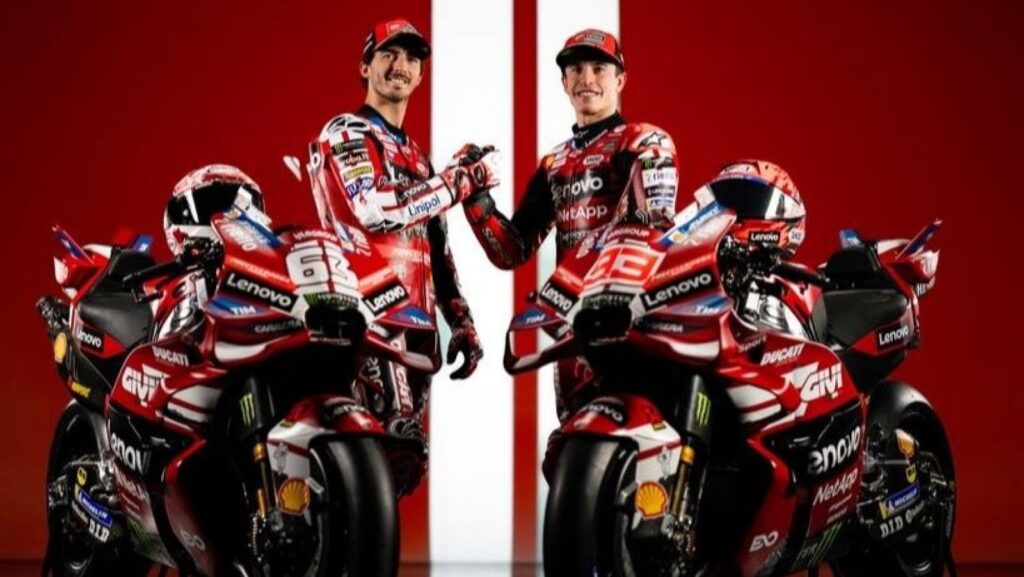ducati rquez - Márquez, en la presentación de su nueva moto: «El objetivo es rendir al máximo para celebrar el centenario de Ducati»