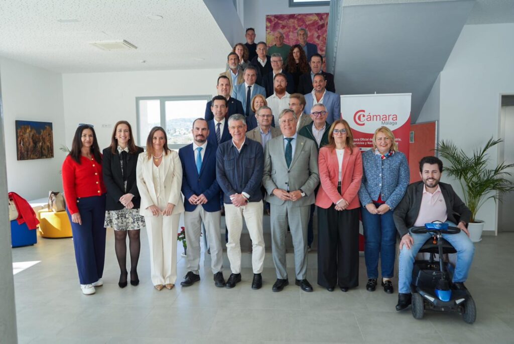 Reunión del Comité Ejecutivo de la Cámara de Comercio de Málaga con el alcalde de Nerja y empresarios de la comarca Axarquía – Costa del Sol laga comit - Reunión del Comité Ejecutivo de la Cámara de Comercio de Málaga con el alcalde de Nerja y empresarios de la comarca Axarquía – Costa del Sol
