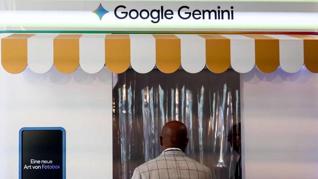 Un hombre se suicida por tener un romance con la IA y su familia demanda a Google hombre demanda - Un hombre se suicida por tener un romance con la IA y su familia demanda a Google