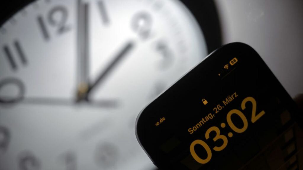 cambio hora - ¿Cuándo es el cambio de hora de marzo 2026 en España?