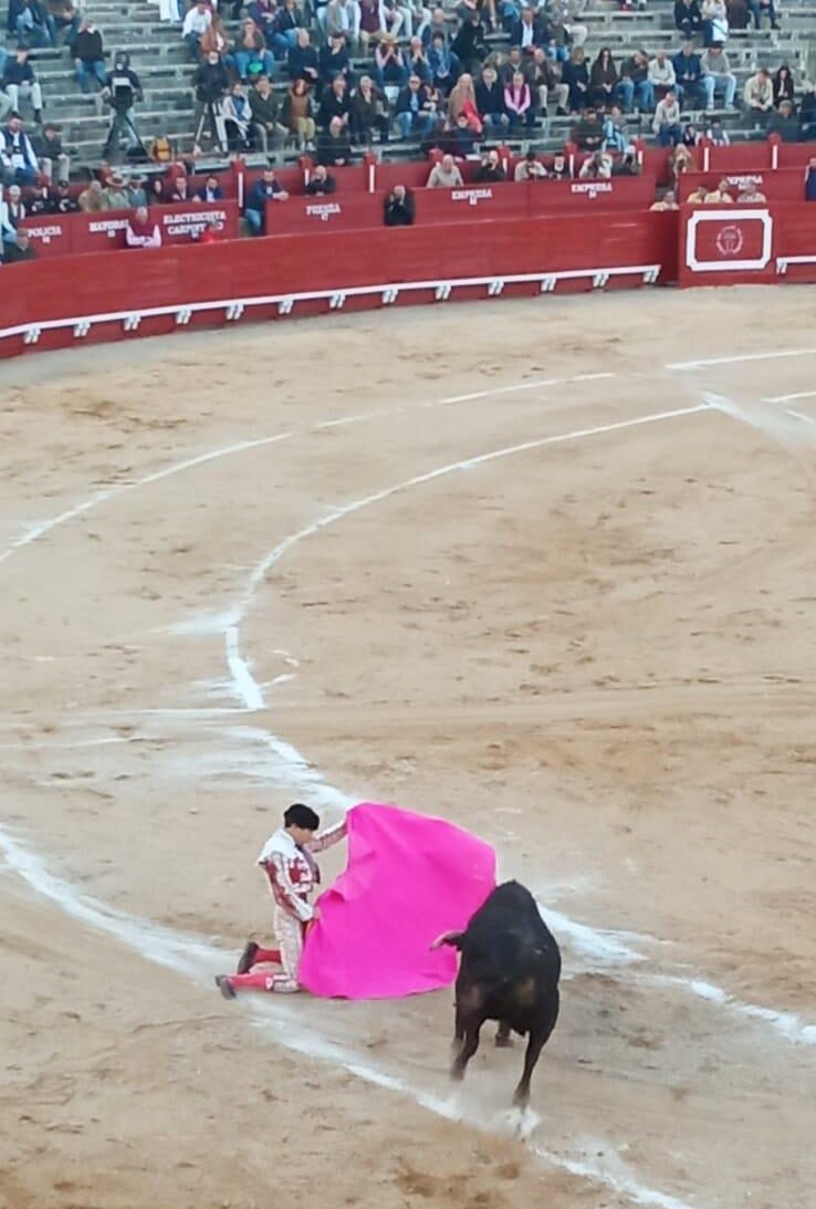 La Plaza de toros de Toledo, celebró la Corrida conmemorativa de su décimo aniversario de alternativa y a beneficio del hospital de parapléjicos de Toledo.