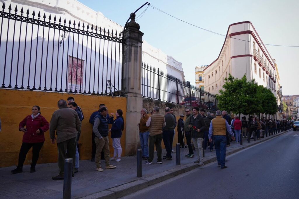 Mano a mano de altura. mano cuando - Mano a mano de altura.