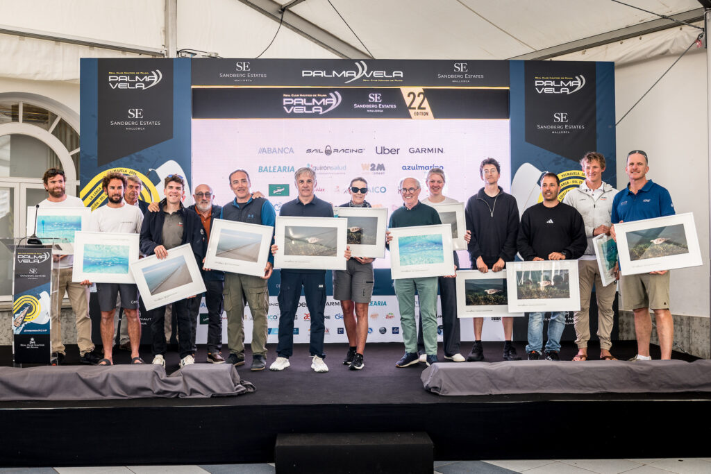 El Real Club Náutico de Palma entrega los galardones a los vencedores de La Larga palma vencedores - El Real Club Náutico de Palma entrega los galardones a los vencedores de La Larga