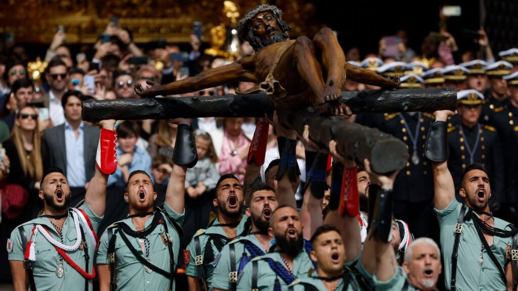 legi semana - Traslado del Cristo de Mena por La Legión en la Semana Santa 2026 de Málaga: horario y dónde ver
