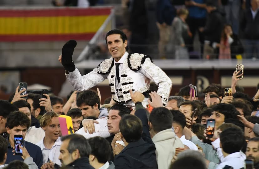 Excelente faena de gran altura al natural de Talavante excelente faena - Excelente faena de gran altura al natural de Talavante