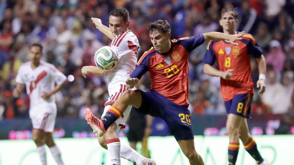 espa impone - España se impone con autoridad a Perú y afina su puesta a punto antes del debut mundialista