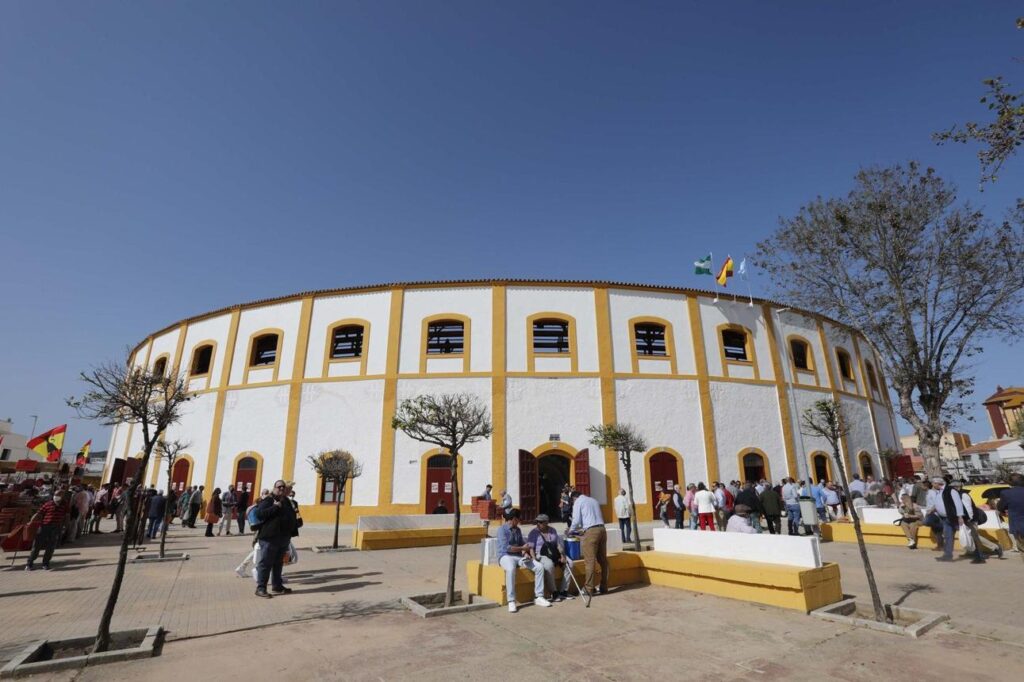 La ganadería Condessa de Sobral conquista La Línea tardes ganader - La ganadería Condessa de Sobral conquista La Línea
