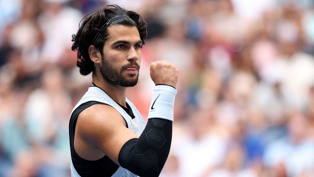 open carlos - Carlos Alcaraz saca su mejor versión ante Tommy Paul para asegurarse el billete a cuartos de final del US Open