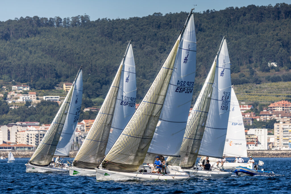 Bribon y Okofen pisan fuerte en la segunda jornada en Sanxenxo sanxenxo bribon - Bribon y Okofen pisan fuerte en la segunda jornada en Sanxenxo