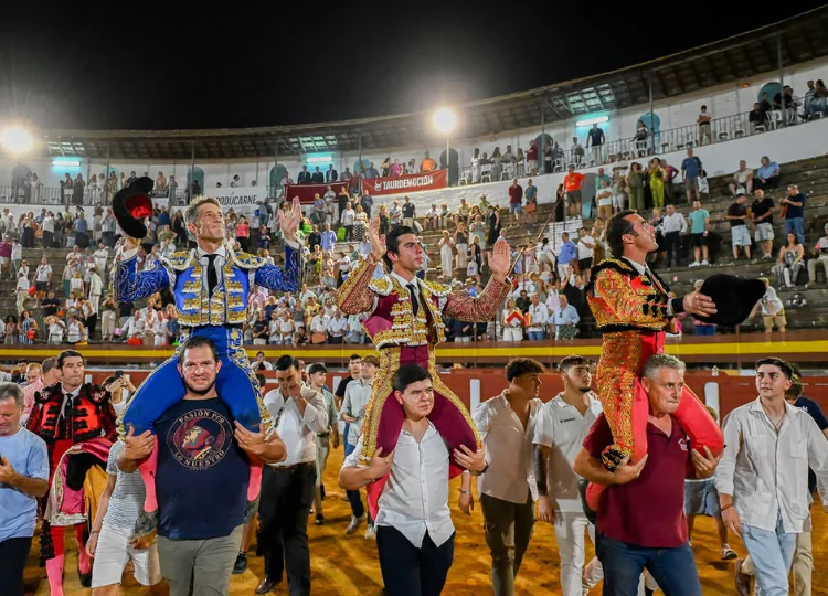 Andújar se rinde al poder de los banderilleros rinde poder - Andújar se rinde al poder de los banderilleros