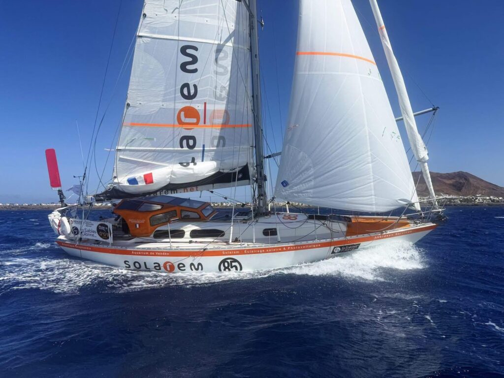 La Golden Globe Race se adentra en el Atlántico Sur: Guillou lidera y Lawless busca el momento de atacar golden globe - La Golden Globe Race se adentra en el Atlántico Sur: Guillou lidera y Lawless busca el momento de atacar