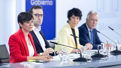 Encuestas elecciones generales 29N: PP y Vox podrían gobernar con más de 200 diputados encuestas promedio - Encuestas elecciones generales 29N: PP y Vox podrían gobernar con más de 200 diputados